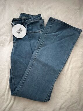 Princess Polly Mid-Rise Flared Blue Jeans